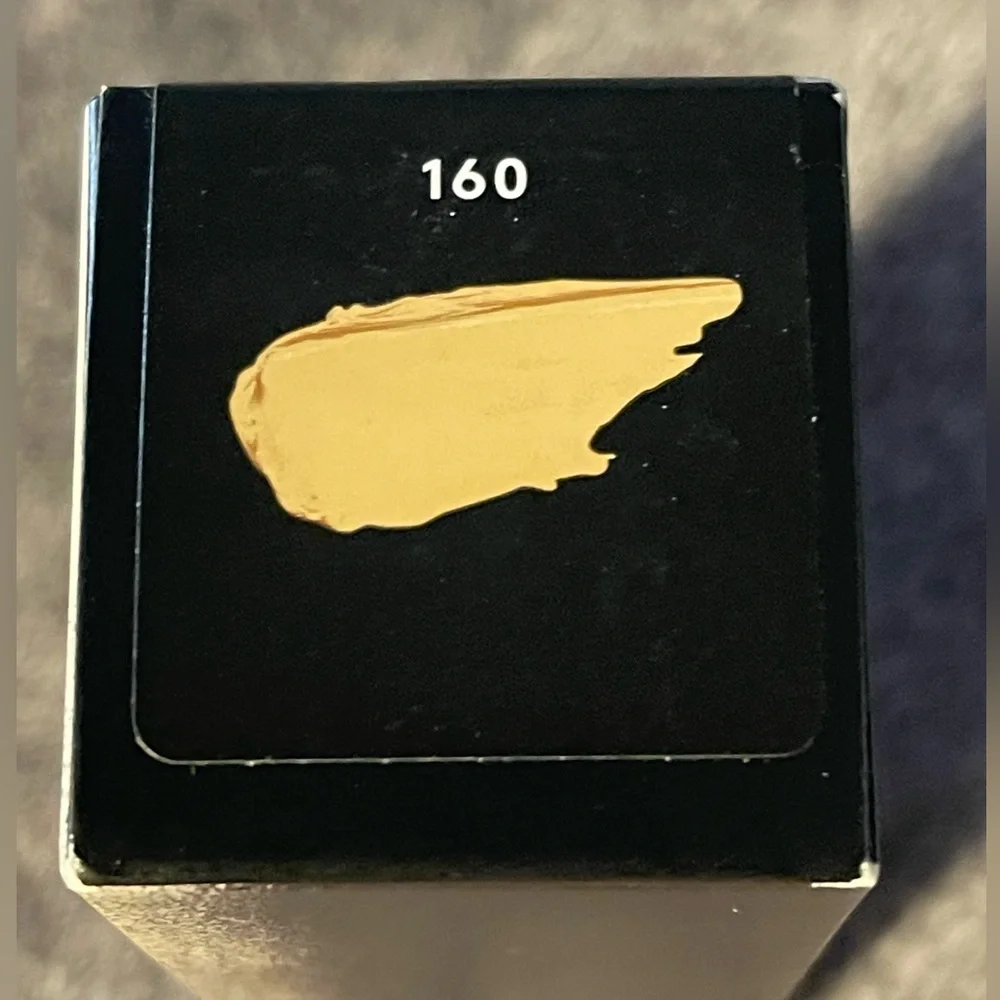 Fenty 160 Pro Filt'r Soft Matte Longwear Liquid Foundation